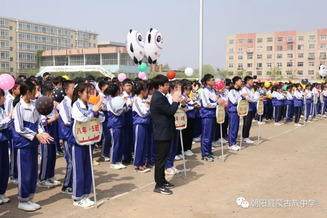 残疾滑雪冠军ted_残疾人单板滑雪世界杯冠军_中国残疾人单板滑雪队